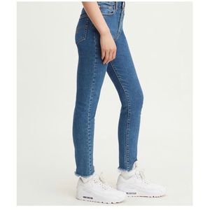 Raw Hem Stone Wash Wedgie Skinny Jeans